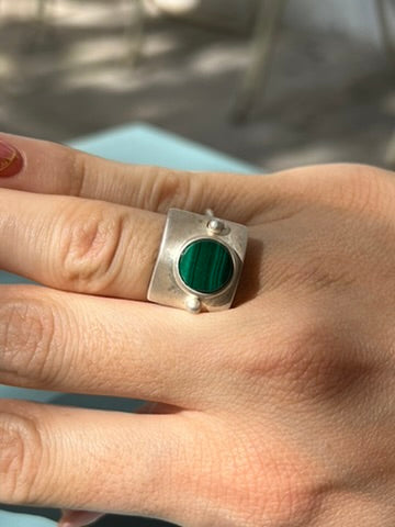 *Flat Malachite Theia Ring*